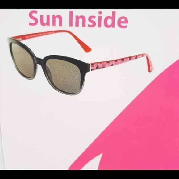 New Betsey Johnson Sunglass chain case box set New In Box LAST ONE main image 9